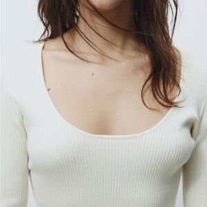 H&M Cream Ribbed Knit Top